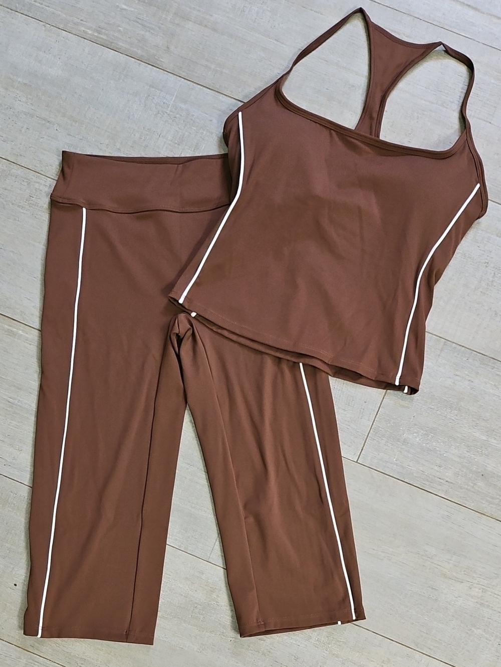 Women's Brown Active Tank & Crop Pants Set